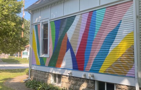 SureDidit Color Patterns mural - Ivy's Boutique, 2024 in Valparaiso, IN by Mitchell “SureDidit” Schuring.